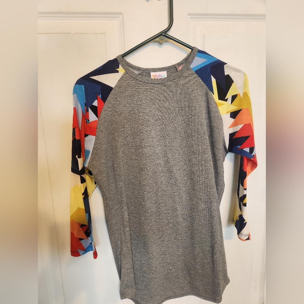 LulaRoe Randy shirt